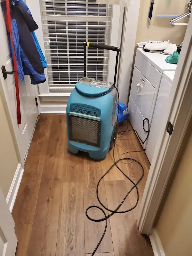 Commercial dehumidifier deployed for Crawl Space Restoration in Wood-Ridge